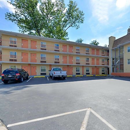 Americas Best Value Inn Media Philadelphia Exteriör bild