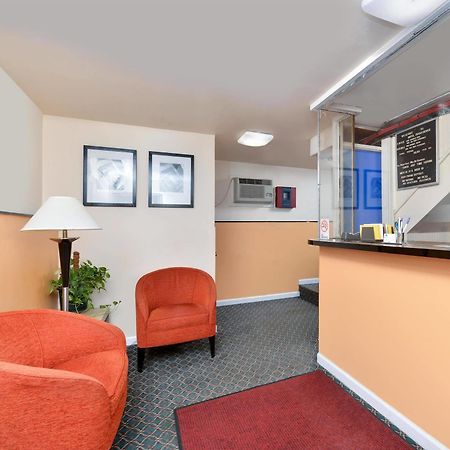 Americas Best Value Inn Media Philadelphia Exteriör bild