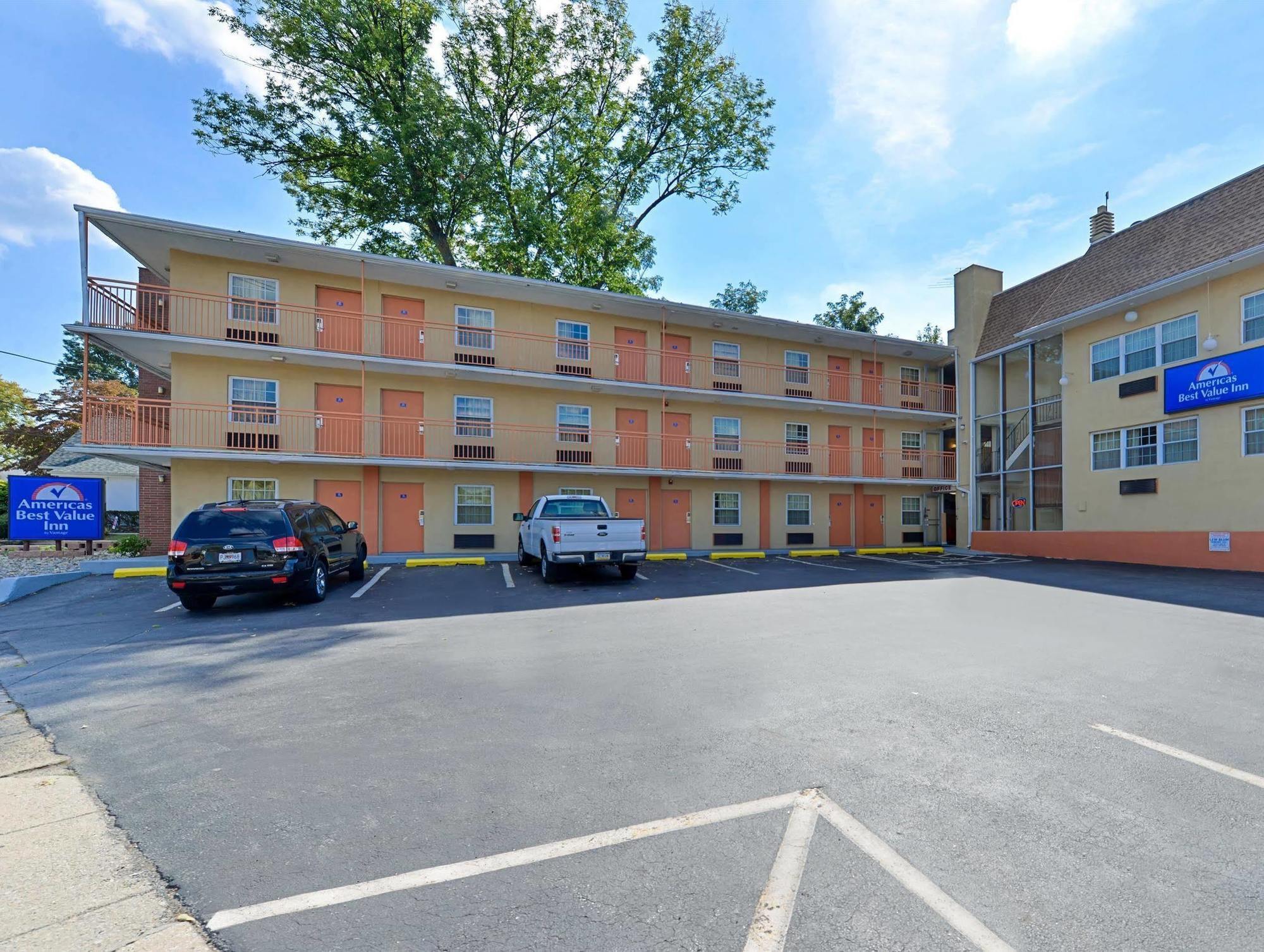 Americas Best Value Inn Media Philadelphia Exteriör bild